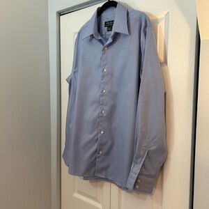 Eddie Bauer Classic Fit Button Down Shirt Mens Medium Blue Wrinkle Resistant